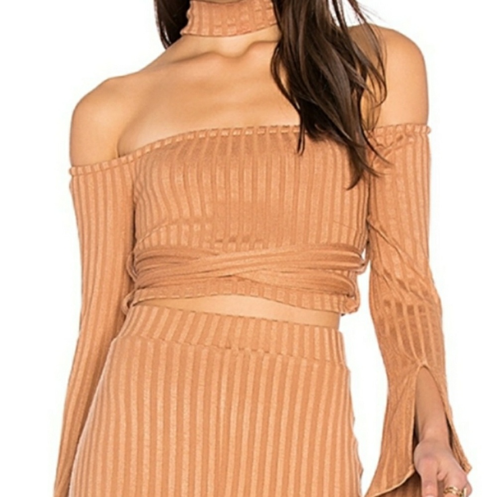 Sexy Lavish Alice off the soulder Top